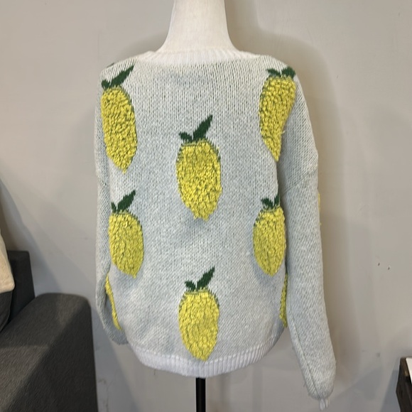 Moon & Madison White and Yellow Lemon Knit Crew Neck Sweater‎ - Picture 3 of 4